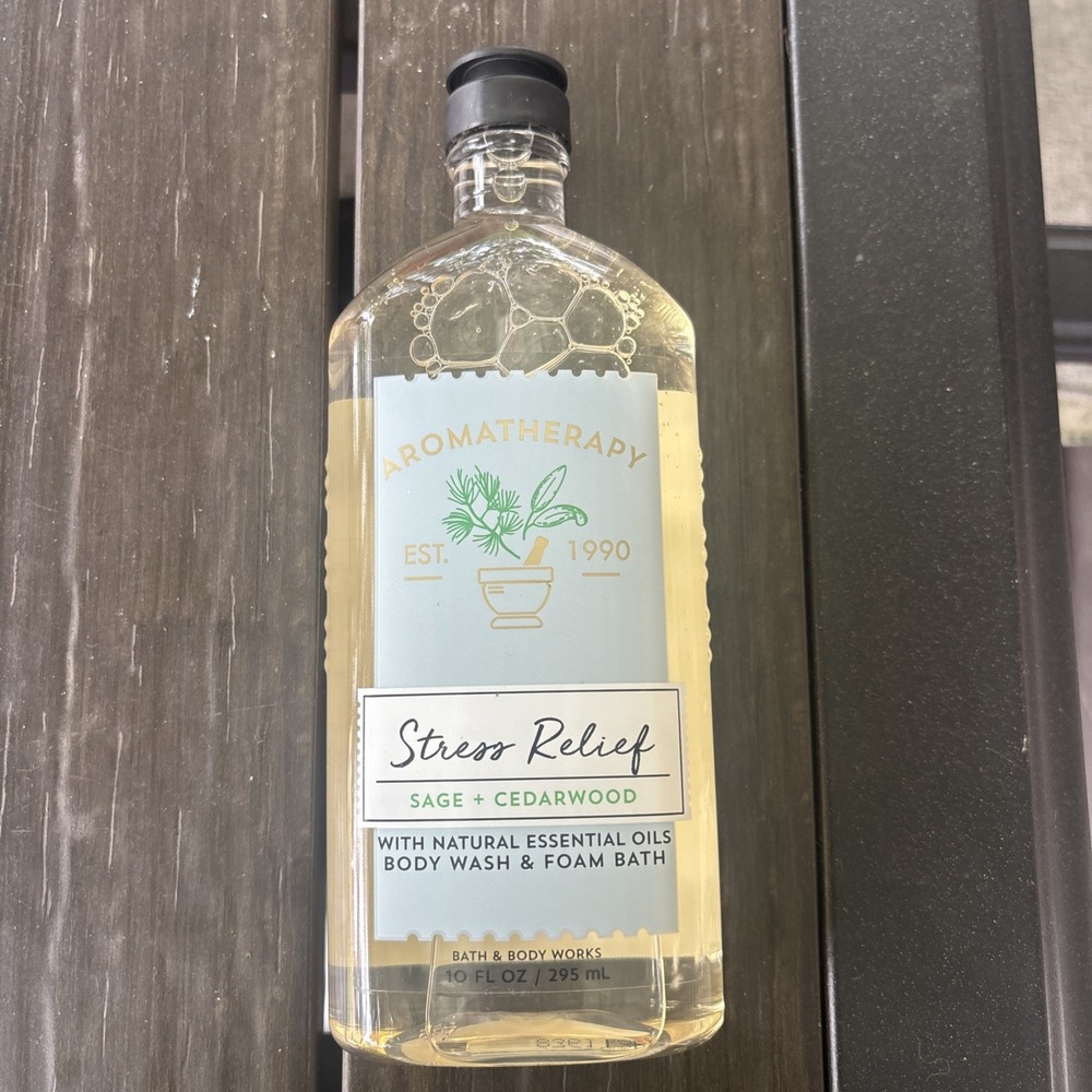 Bath & Body Works Stress Relief Cedarwood & Sage Body Wash - 10 fl oz - NEW!!!